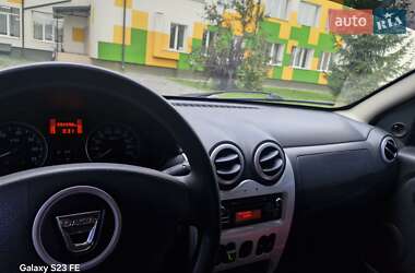Хэтчбек Dacia Sandero 2012 в Тернополе