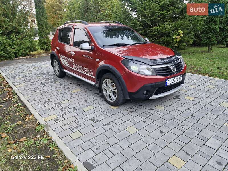 Хэтчбек Dacia Sandero 2012 в Тернополе