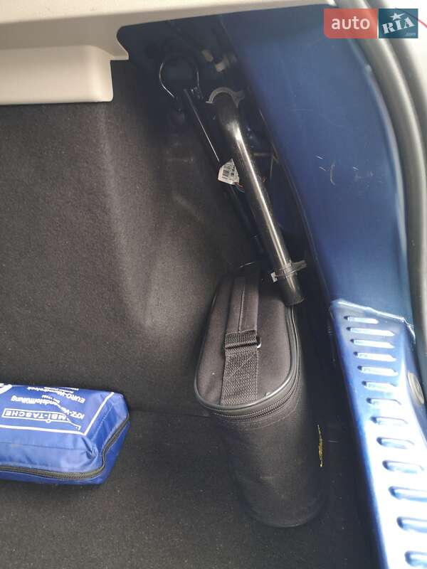 Хэтчбек Dacia Sandero 2013 в Киеве фото 11 Хэтчбек Dacia Sandero 2013 в Киеве