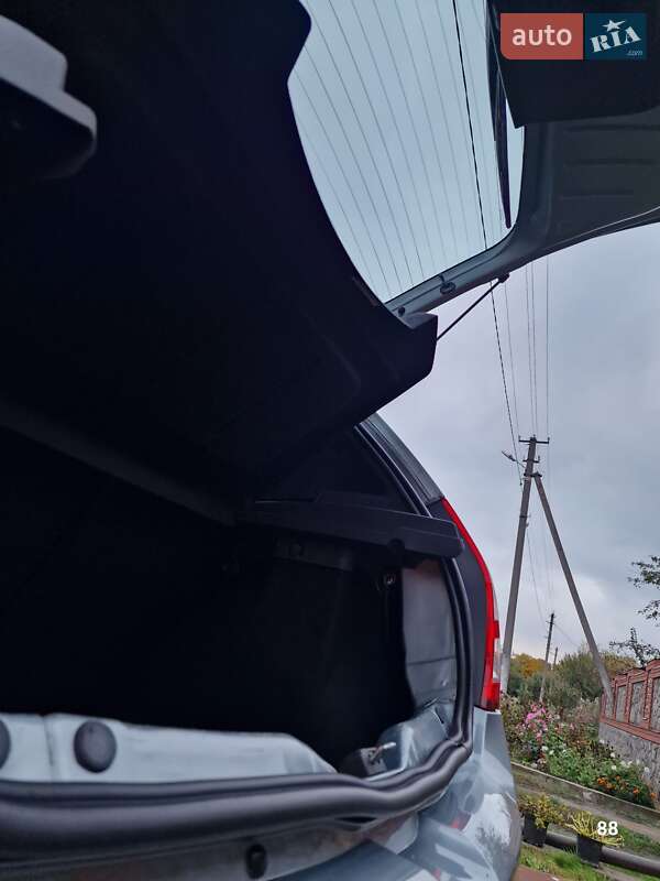 Внедорожник / Кроссовер Dacia Sandero 2009 в Полтаве