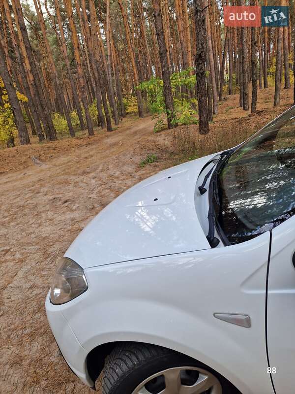 Хэтчбек Dacia Sandero 2009 в Полтаве