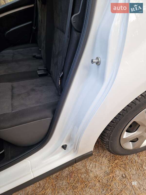 Хэтчбек Dacia Sandero 2009 в Полтаве
