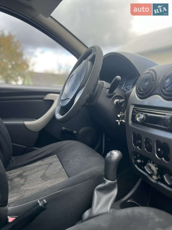 Хетчбек Dacia Sandero 2009 в Кіцмані