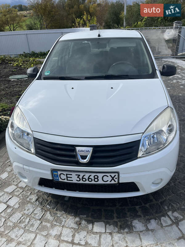 Хетчбек Dacia Sandero 2009 в Кіцмані
