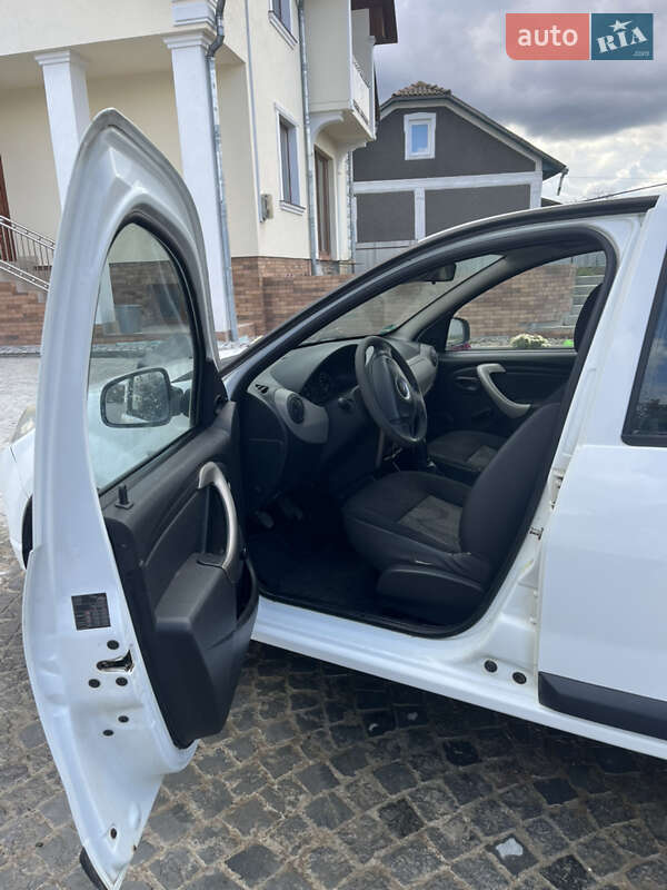 Хетчбек Dacia Sandero 2009 в Кіцмані