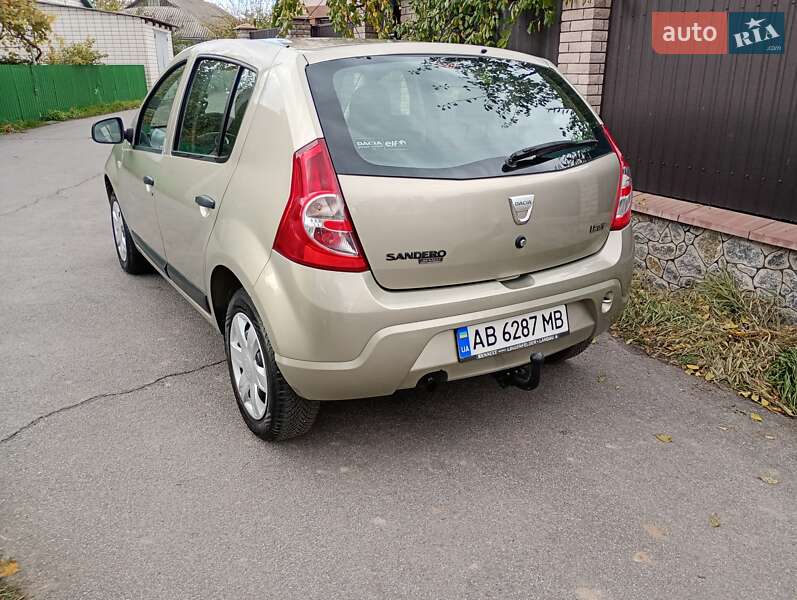Хэтчбек Dacia Sandero 2009 в Калиновке фото 5 Хэтчбек Dacia Sandero 2009 в Калиновке