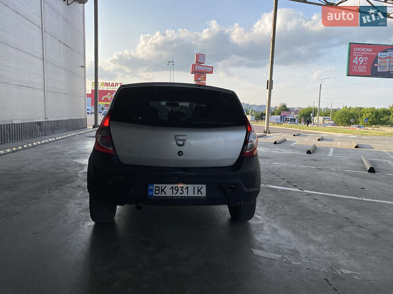 Хэтчбек Dacia Sandero 2010 в Ровно фото 9 Хэтчбек Dacia Sandero 2010 в Ровно