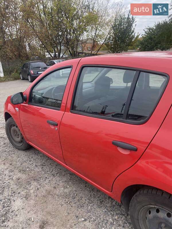 Хетчбек Dacia Sandero 2010 в Сумах фото 8 Хетчбек Dacia Sandero 2010 в Сумах