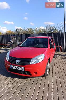 Хетчбек Dacia Sandero 2009 в Мукачевому
