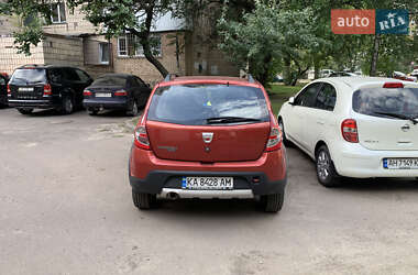 Хэтчбек Dacia Sandero 2011 в Киеве