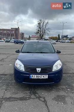 Хэтчбек Dacia Sandero 2009 в Броварах