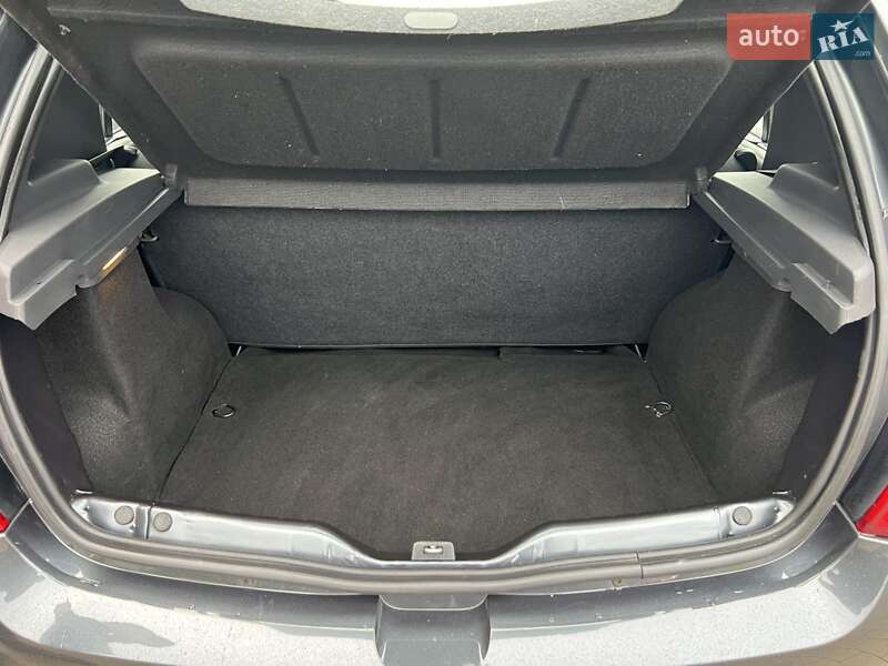 Хетчбек Dacia Sandero 2009 в Сумах фото 19 Хетчбек Dacia Sandero 2009 в Сумах