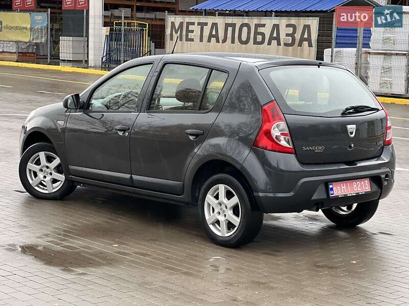 Хетчбек Dacia Sandero 2009 в Сумах фото 25 Хетчбек Dacia Sandero 2009 в Сумах