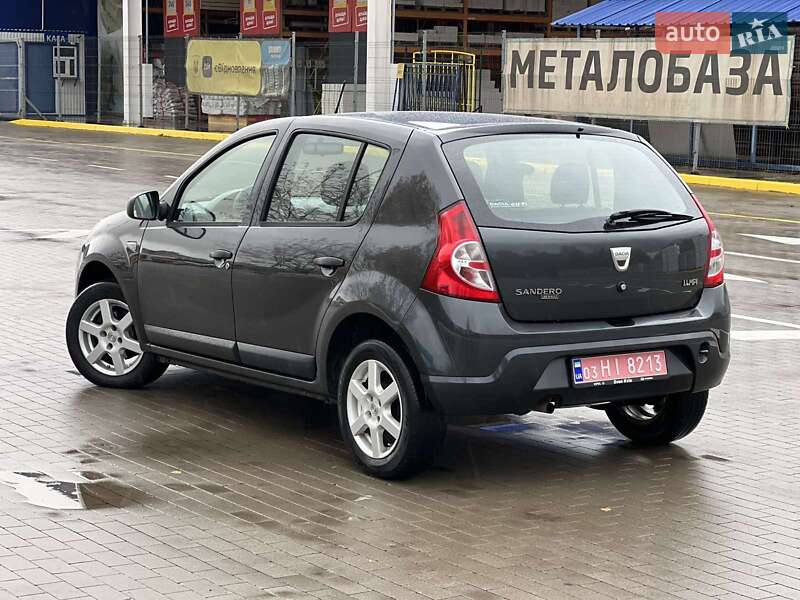 Хетчбек Dacia Sandero 2009 в Сумах фото 26 Хетчбек Dacia Sandero 2009 в Сумах