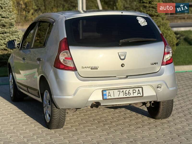 Хэтчбек Dacia Sandero 2009 в Кагарлыке фото 2 Хэтчбек Dacia Sandero 2009 в Кагарлыке