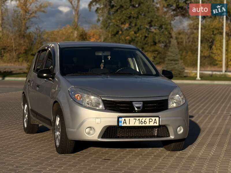 Хэтчбек Dacia Sandero 2009 в Кагарлыке фото 19 Хэтчбек Dacia Sandero 2009 в Кагарлыке