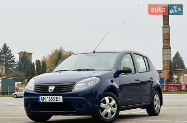 Хэтчбек Dacia Sandero 2009 в Житомире Хэтчбек Dacia Sandero 2009 в Житомире