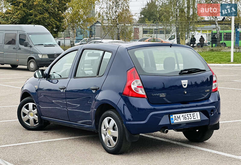 Хетчбек Dacia Sandero 2009 в Житомирі фото 14 Хетчбек Dacia Sandero 2009 в Житомирі