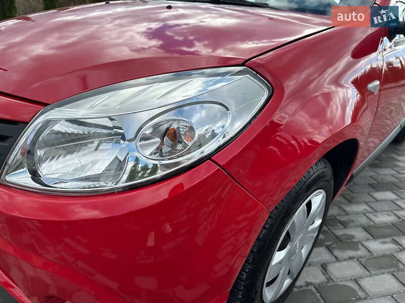 Хэтчбек Dacia Sandero 2009 в Луцке фото 6 Хэтчбек Dacia Sandero 2009 в Луцке