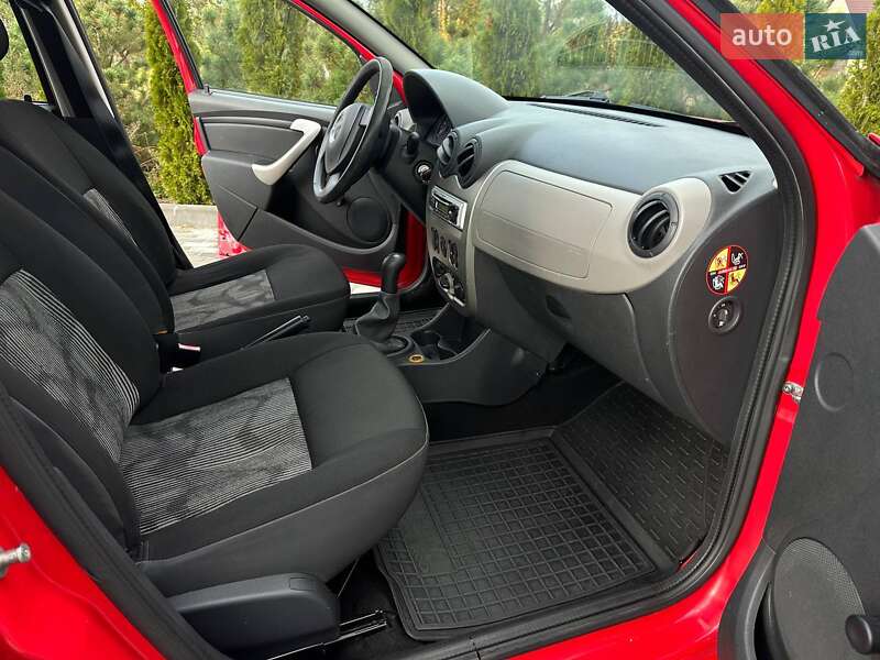 Хэтчбек Dacia Sandero 2009 в Луцке фото 11 Хэтчбек Dacia Sandero 2009 в Луцке