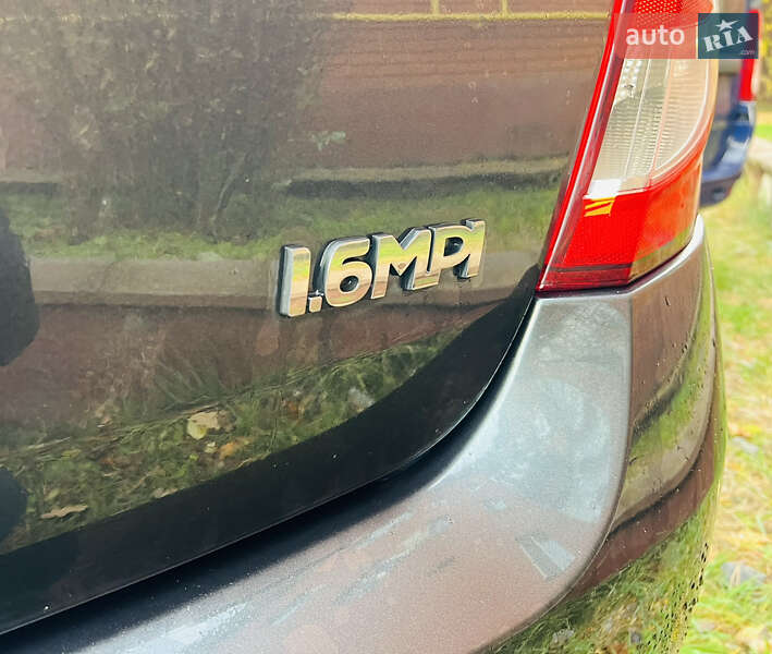 Хетчбек Dacia Sandero 2008 в Києві