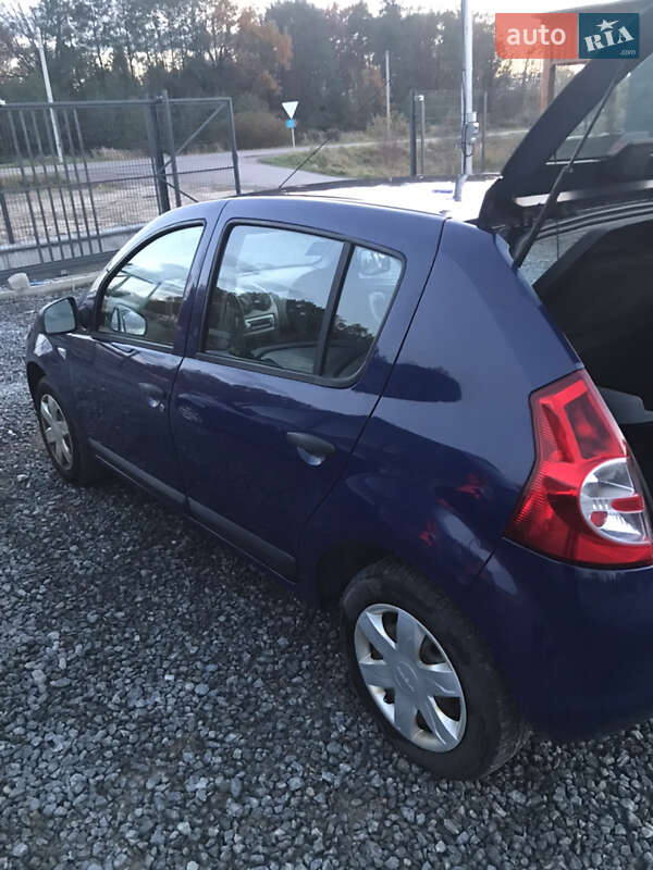 Хэтчбек Dacia Sandero 2009 в Львове фото 3 Хэтчбек Dacia Sandero 2009 в Львове