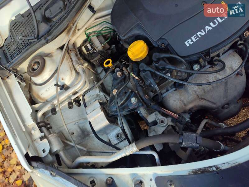 Хетчбек Dacia Sandero 2009 в Дніпрі