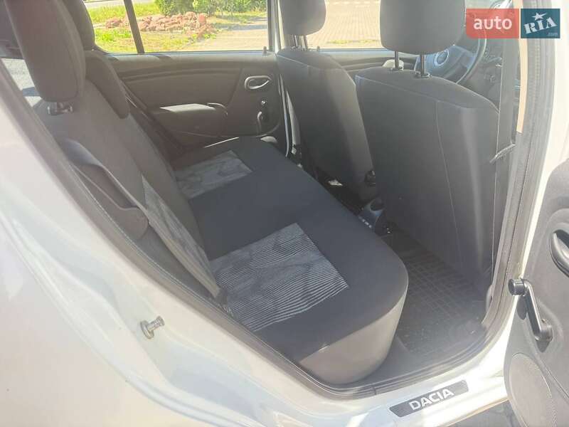 Хэтчбек Dacia Sandero 2011 в Ровно фото 13 Хэтчбек Dacia Sandero 2011 в Ровно