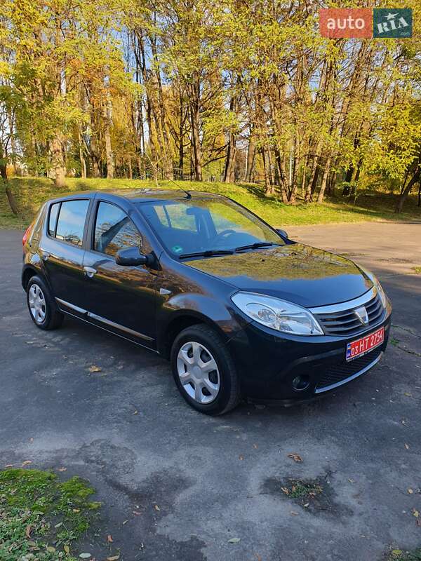 Dacia Sandero 2009