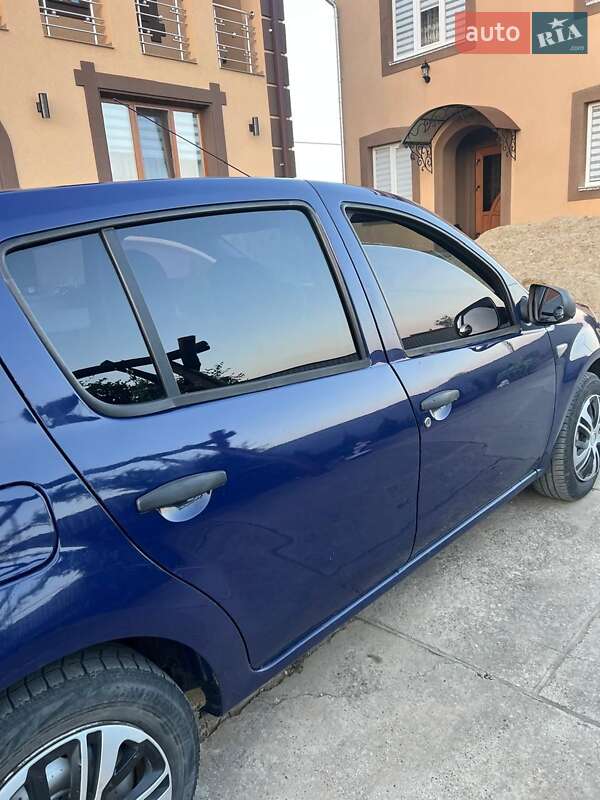 Хетчбек Dacia Sandero 2009 в Маршинцях фото 5 Хетчбек Dacia Sandero 2009 в Маршинцях