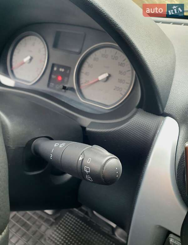 Хэтчбек Dacia Sandero 2009 в Львове фото 30 Хэтчбек Dacia Sandero 2009 в Львове