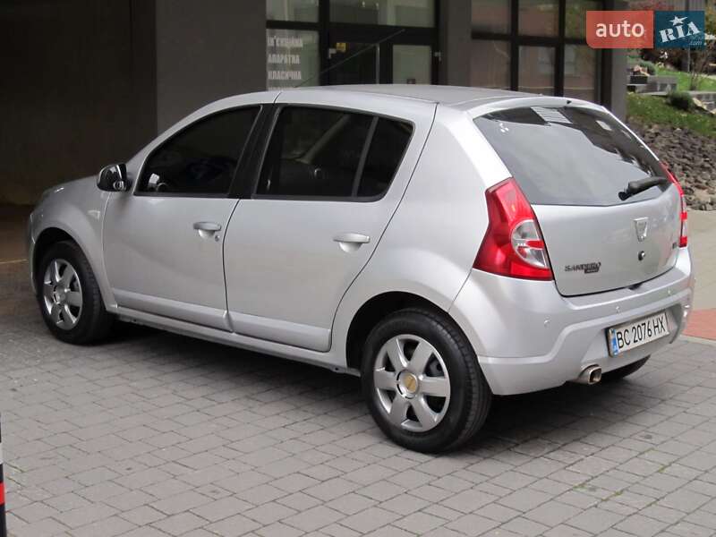 Хэтчбек Dacia Sandero 2009 в Львове фото 11 Хэтчбек Dacia Sandero 2009 в Львове