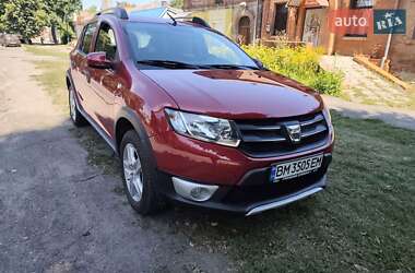 Хэтчбек Dacia Sandero 2014 в Ромнах