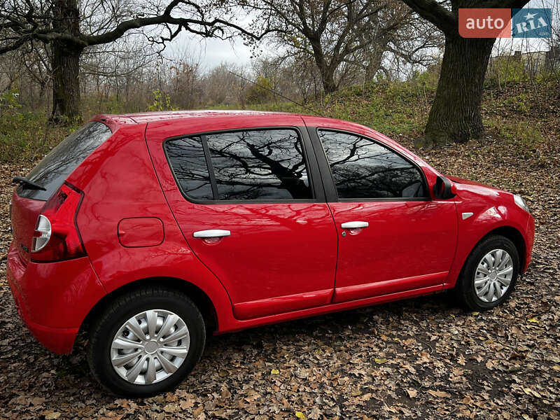 Хэтчбек Dacia Sandero 2009 в Сумах фото 8 Хэтчбек Dacia Sandero 2009 в Сумах