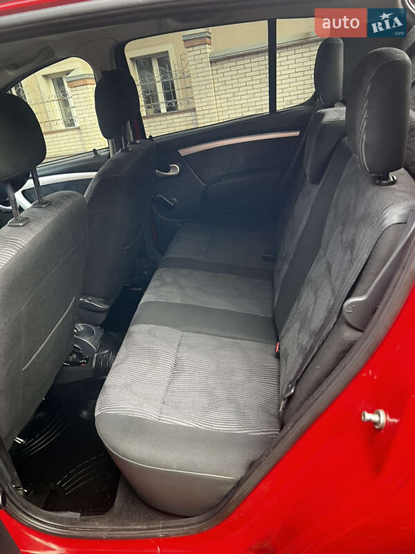 Хэтчбек Dacia Sandero 2009 в Сумах фото 18 Хэтчбек Dacia Sandero 2009 в Сумах