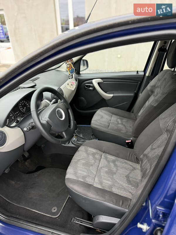 Хетчбек Dacia Sandero 2009 в Луцьку фото 97 Хетчбек Dacia Sandero 2009 в Луцьку