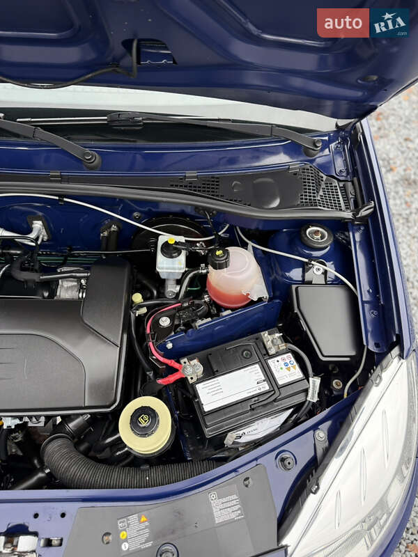 Хетчбек Dacia Sandero 2009 в Луцьку фото 135 Хетчбек Dacia Sandero 2009 в Луцьку