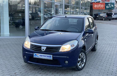 Хэтчбек Dacia Sandero 2009 в Полтаве