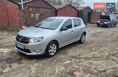 Хэтчбек Dacia Sandero 2013 в Сумах