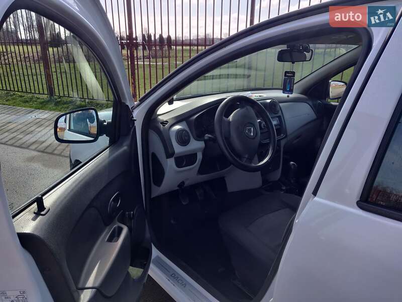 Хэтчбек Dacia Sandero 2013 в Луцке