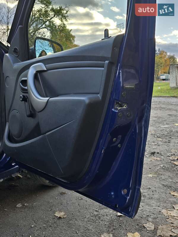 Хетчбек Dacia Sandero 2009 в Львові