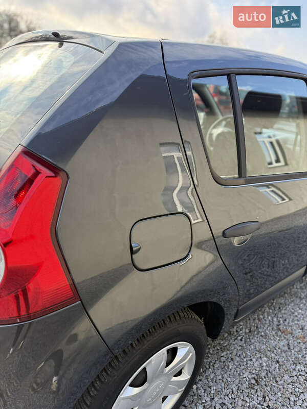 Хэтчбек Dacia Sandero 2009 в Луцке фото 59 Хэтчбек Dacia Sandero 2009 в Луцке