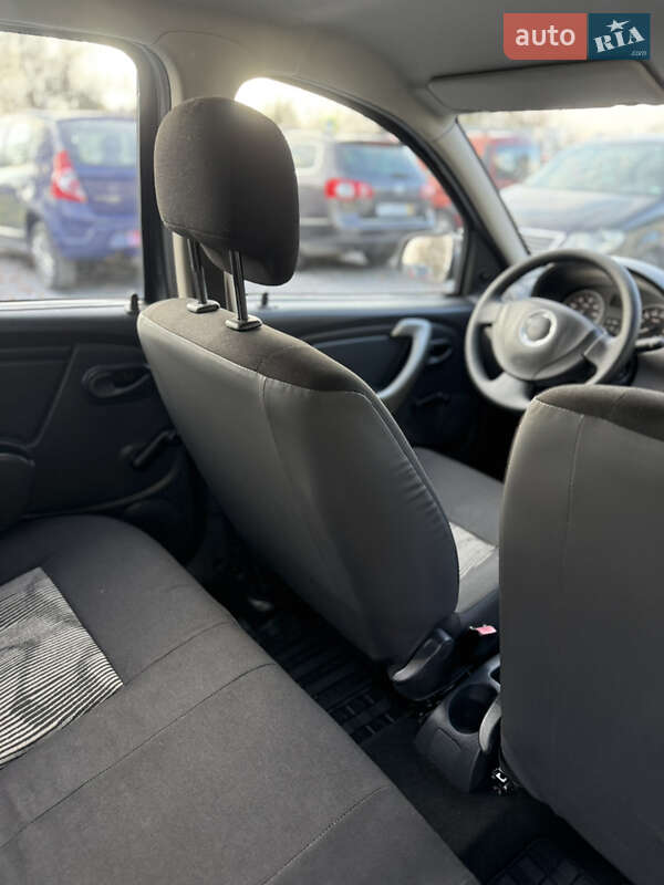 Хэтчбек Dacia Sandero 2009 в Луцке фото 93 Хэтчбек Dacia Sandero 2009 в Луцке
