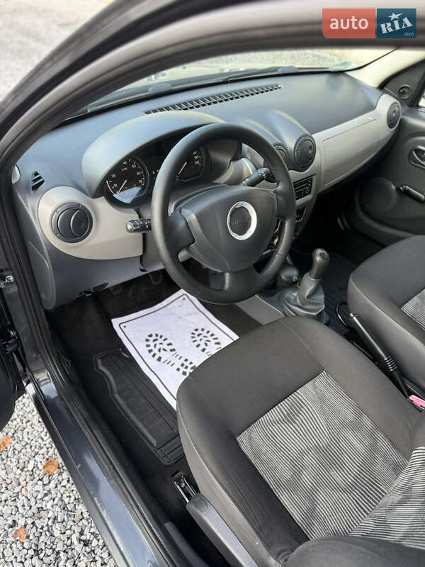 Хэтчбек Dacia Sandero 2009 в Луцке фото 109 Хэтчбек Dacia Sandero 2009 в Луцке