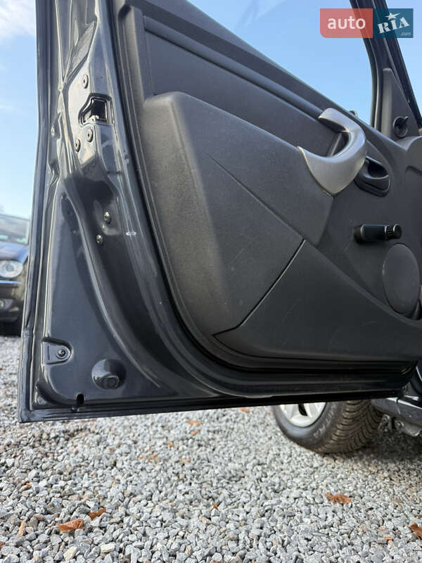 Хэтчбек Dacia Sandero 2009 в Луцке фото 127 Хэтчбек Dacia Sandero 2009 в Луцке