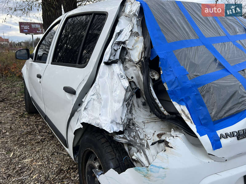 Хэтчбек Dacia Sandero 2010 в Калуше фото 10 Хэтчбек Dacia Sandero 2010 в Калуше