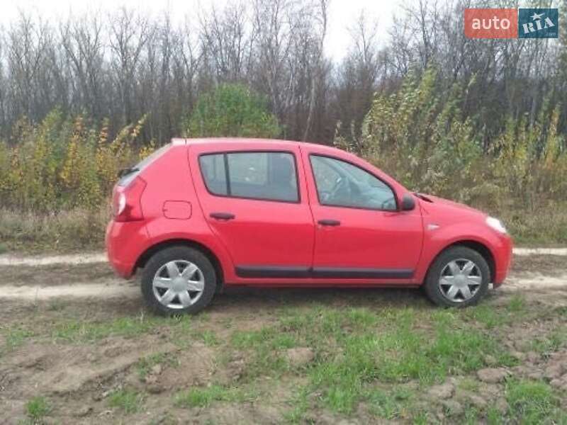 Хэтчбек Dacia Sandero 2009 в Ровно фото 3 Хэтчбек Dacia Sandero 2009 в Ровно