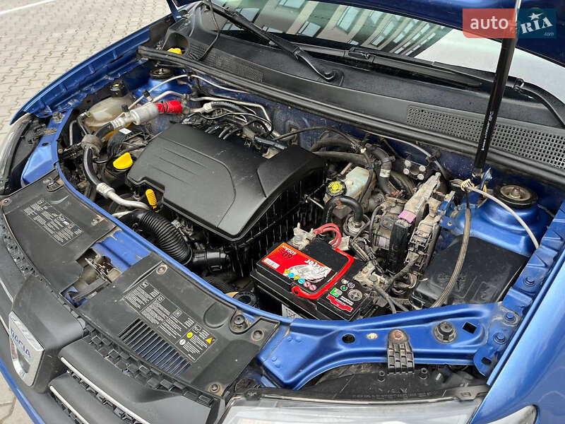 Хэтчбек Dacia Sandero 2013 в Хмельницком фото 40 Хэтчбек Dacia Sandero 2013 в Хмельницком