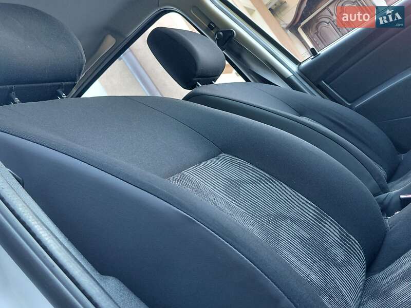 Хэтчбек Dacia Sandero 2010 в Самборе фото 83 Хэтчбек Dacia Sandero 2010 в Самборе