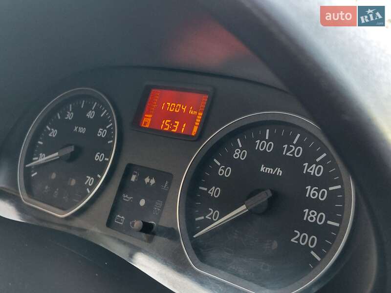 Хэтчбек Dacia Sandero 2010 в Самборе фото 85 Хэтчбек Dacia Sandero 2010 в Самборе